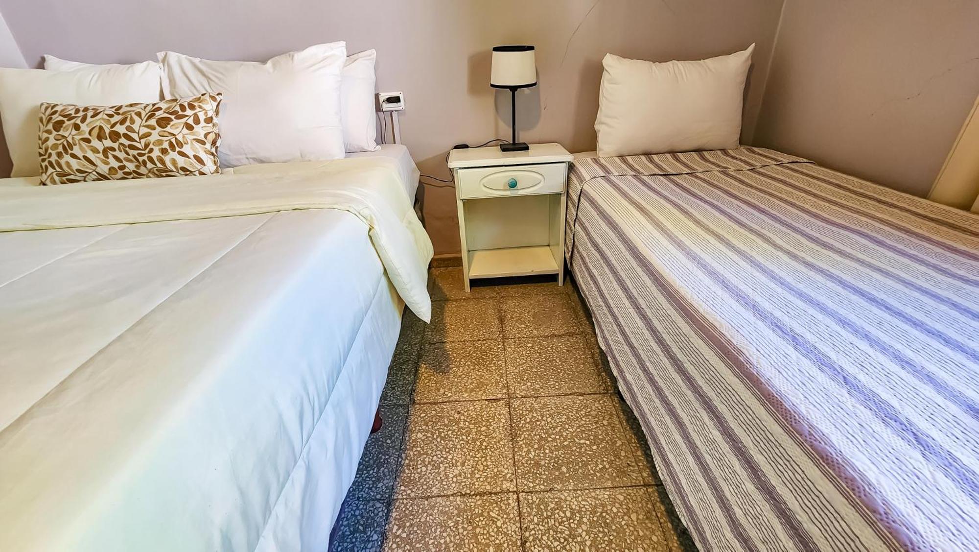 מנדוזה Hotel Juan B Justo מראה חיצוני תמונה