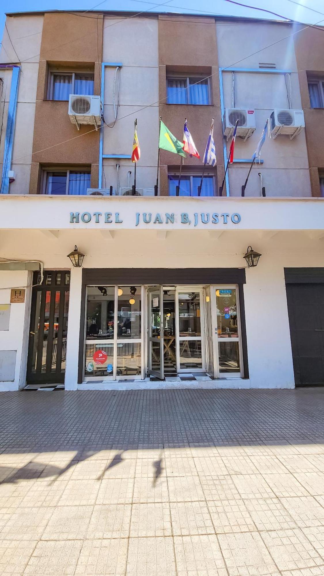 מנדוזה Hotel Juan B Justo מראה חיצוני תמונה