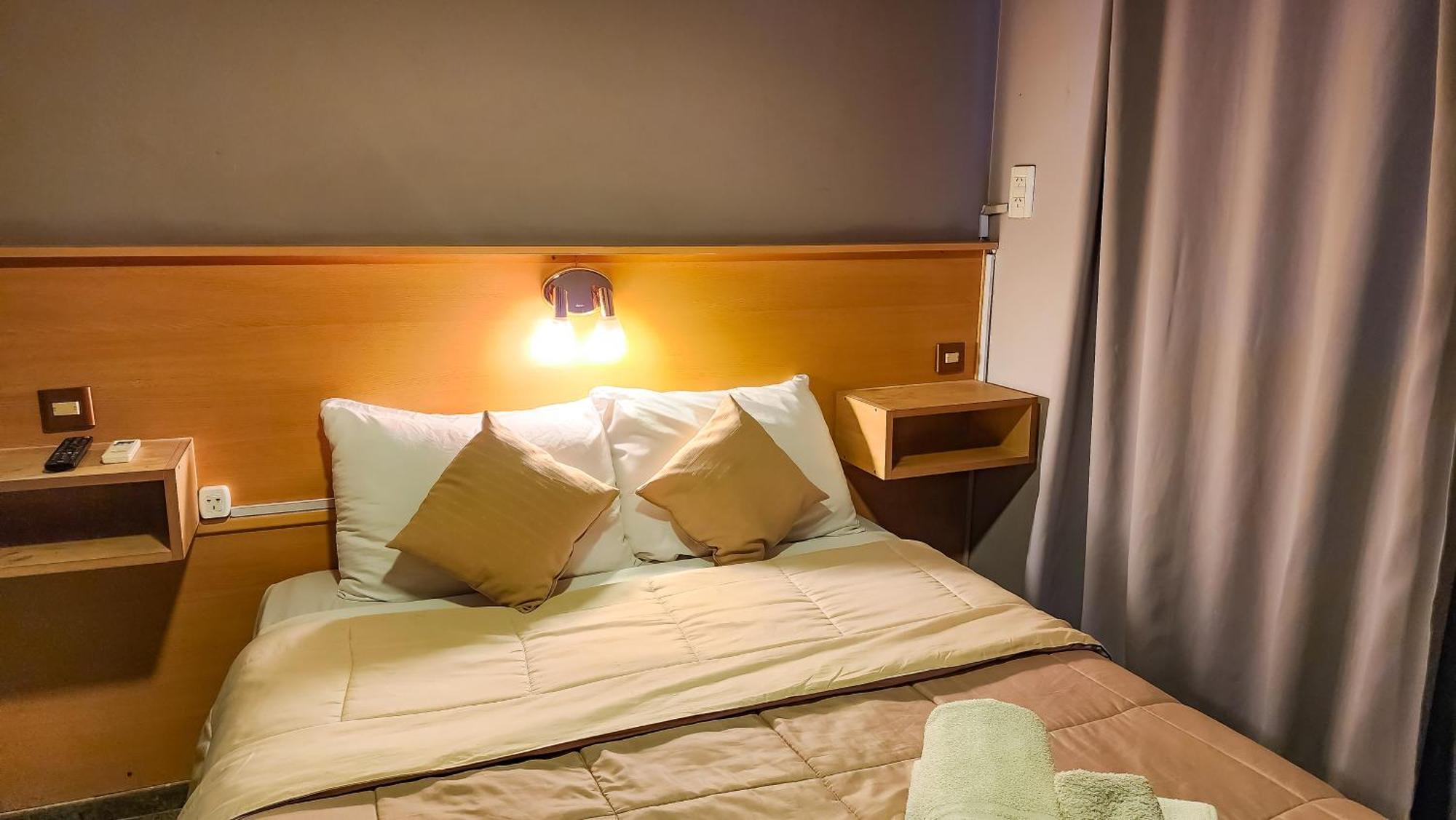 מנדוזה Hotel Juan B Justo חדר תמונה