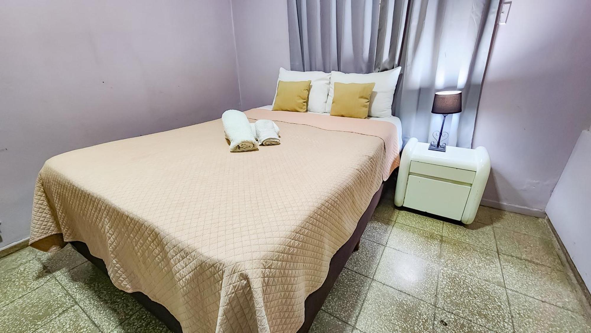 מנדוזה Hotel Juan B Justo חדר תמונה